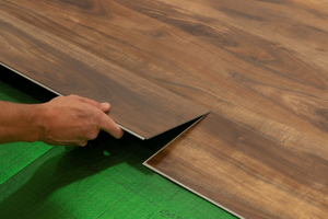 spc flooring суулгаж байна.jpg