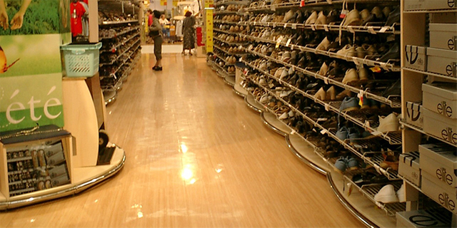 စူပါမားကက်များအတွက် MSPC ကြမ်းခင်း